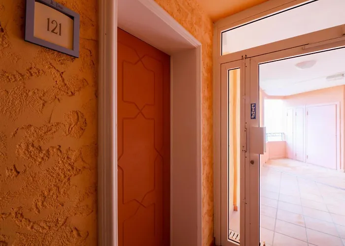 Lauriers - Maeva - Climatise 2 Pieces 4 Personnes - Prestige - Super Mae-1207 *